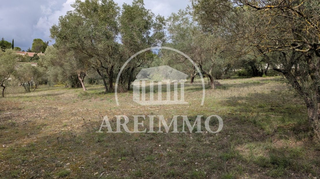 Terrain 1102 m² · à Montferrier-sur-lez · 285 000 €