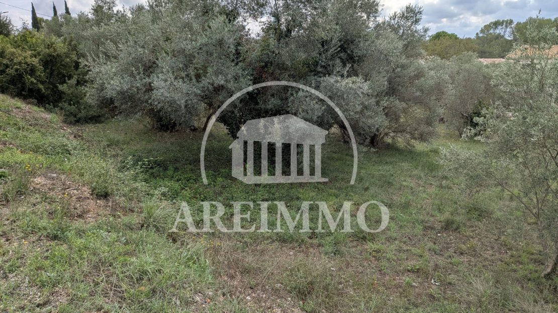 Terrain 1102 m² · à Montferrier-sur-lez · 299 000 €